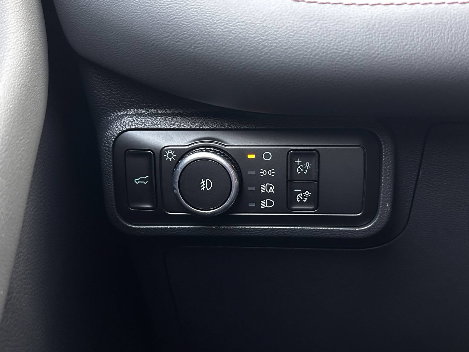 New 2026 Ford Explorer Active w/ Active Comfort Package RWD image 19