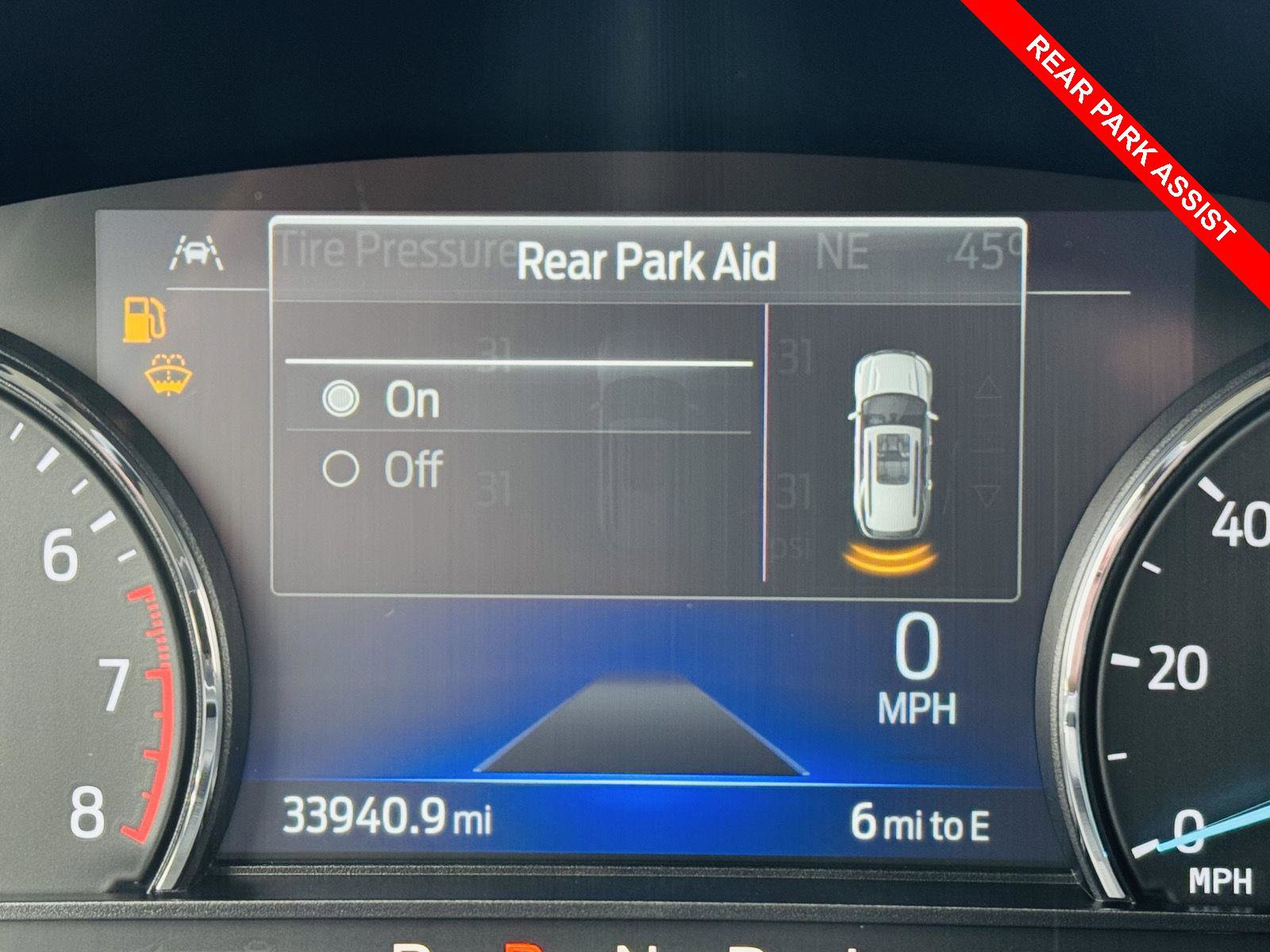 Used 2023 Ford Explorer XLT w/ Equipment Group 202A AWD/4WD image 10