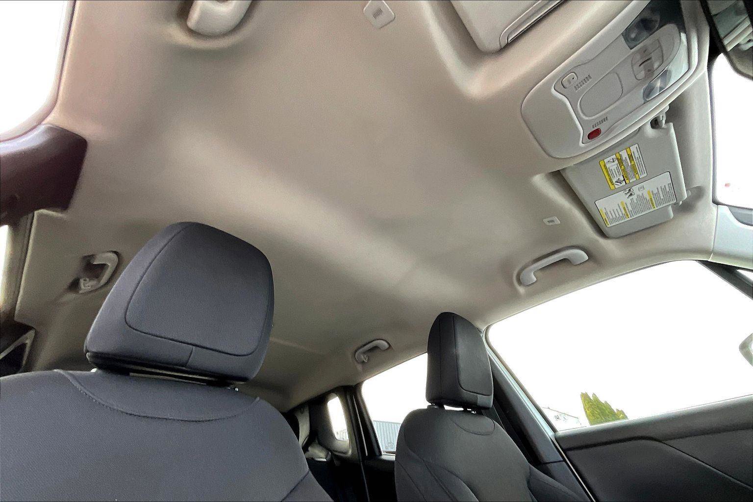 Used 2022 Jeep Renegade Latitude w/ Convenience Group AWD/4WD image 22