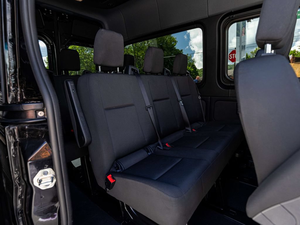 Used 2024 Mercedes-Benz Sprinter 2500 image 20