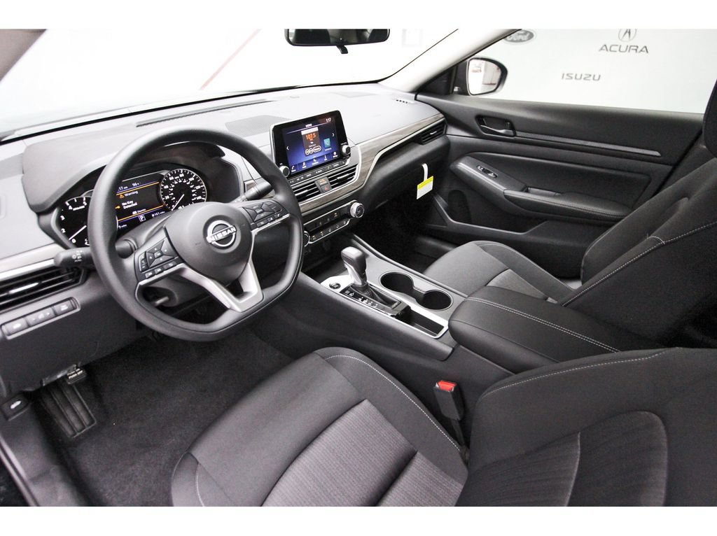 New 2026 Nissan Altima 2.5 SV FWD image 12