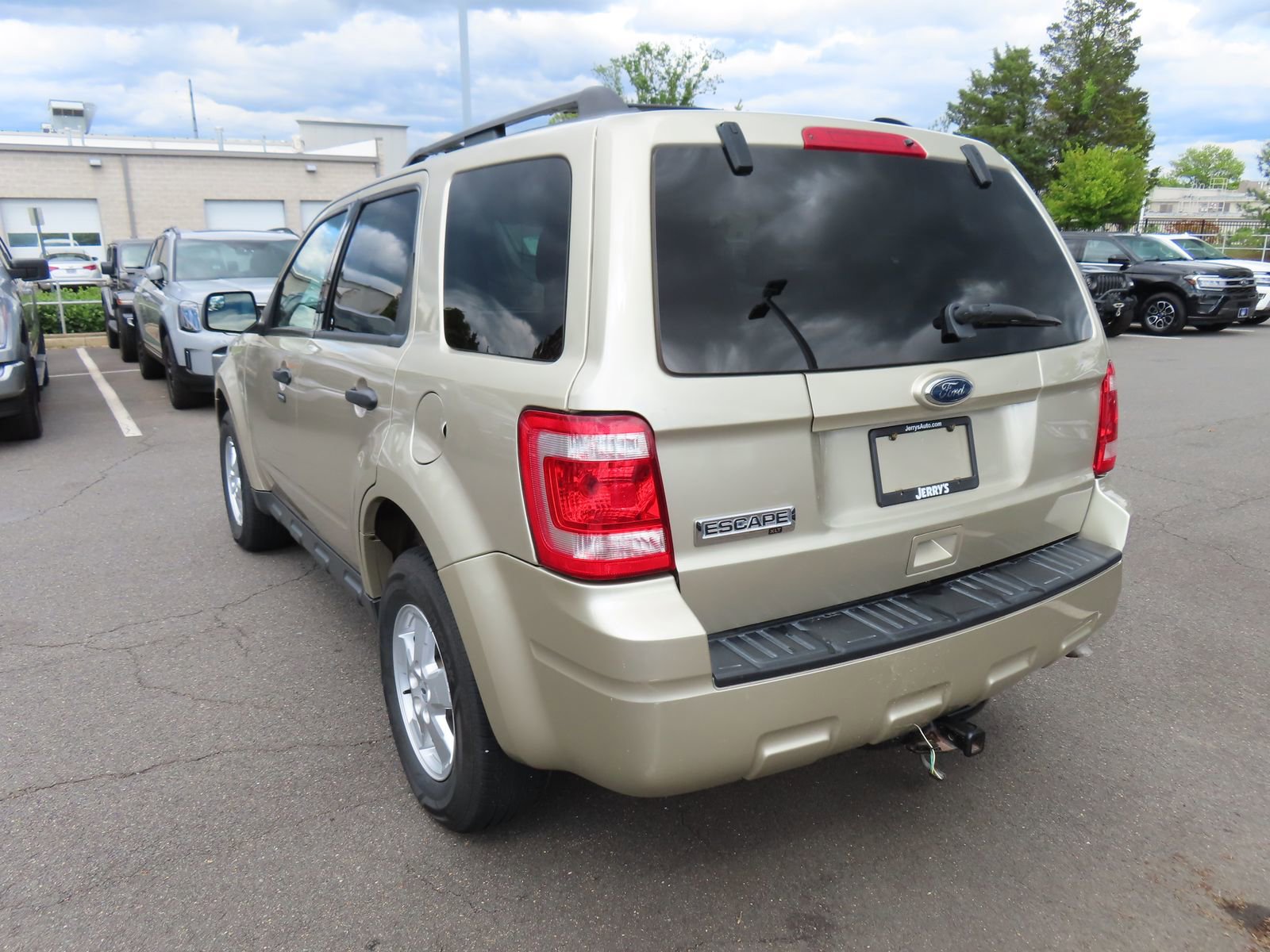Used 2010 Ford Escape XLT FWD image 5