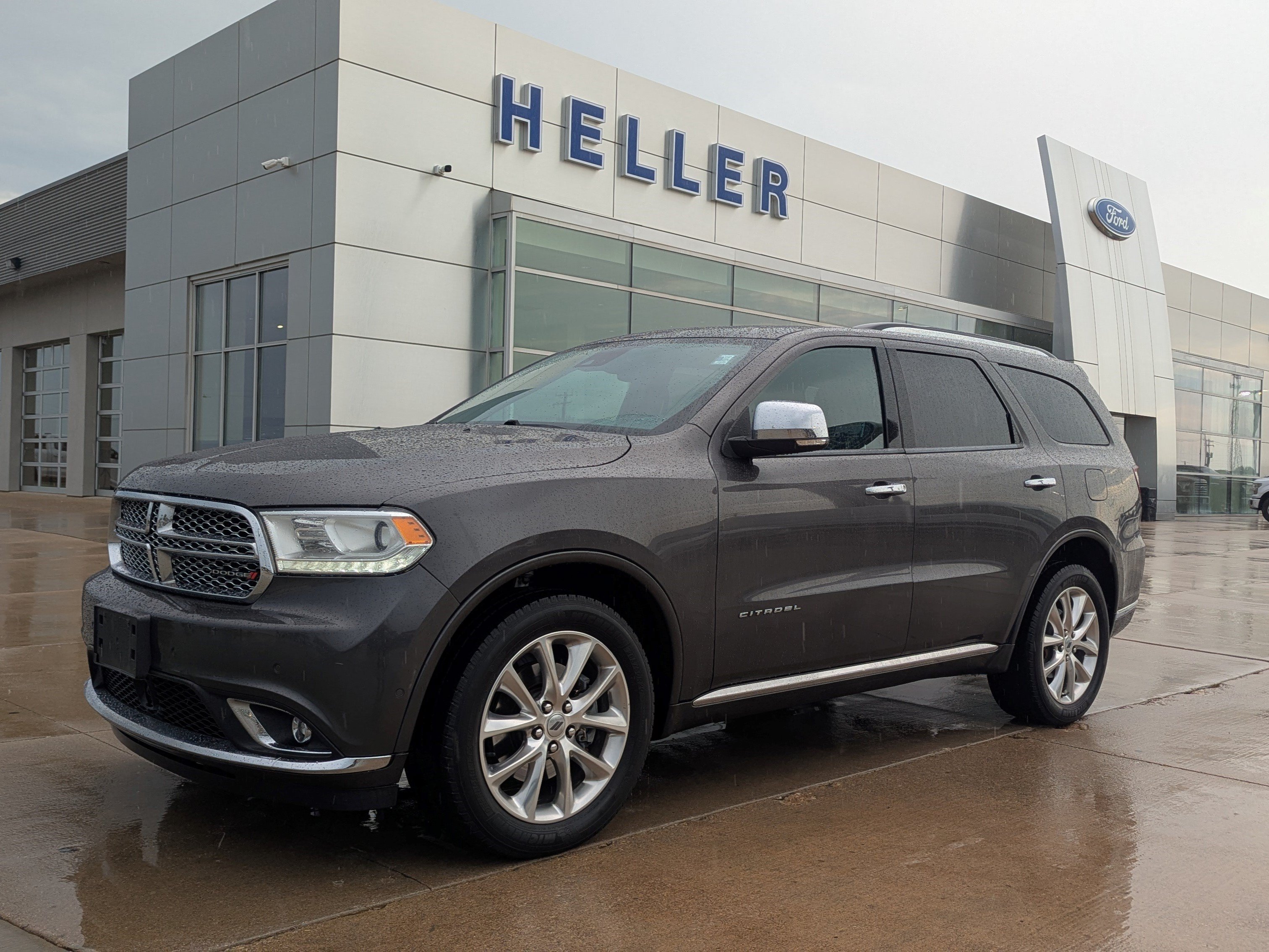 Used 2019 Dodge Durango Citadel w/ Technology Group AWD/4WD image 3