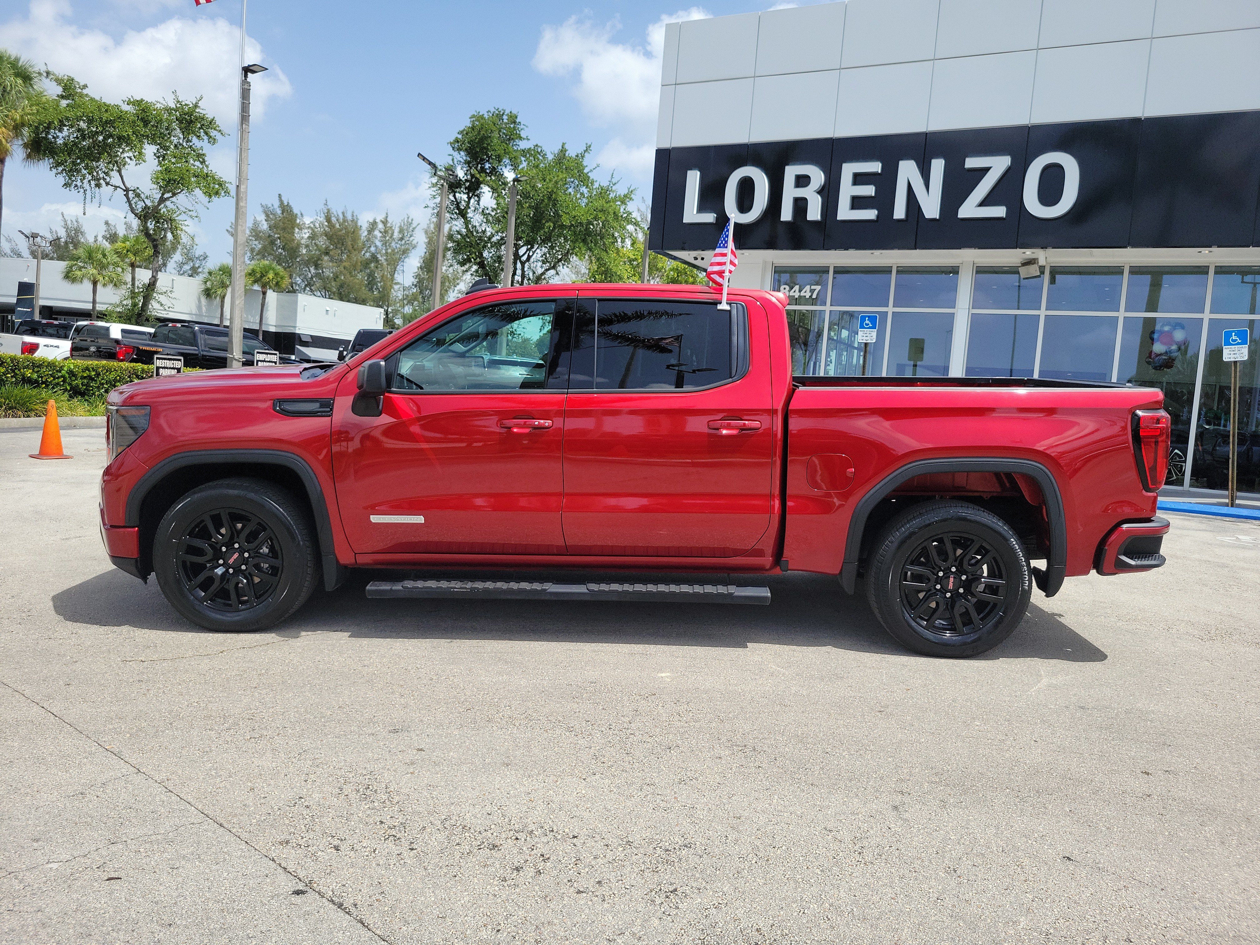 Used 2023 GMC Sierra 1500 Elevation RWD image 8