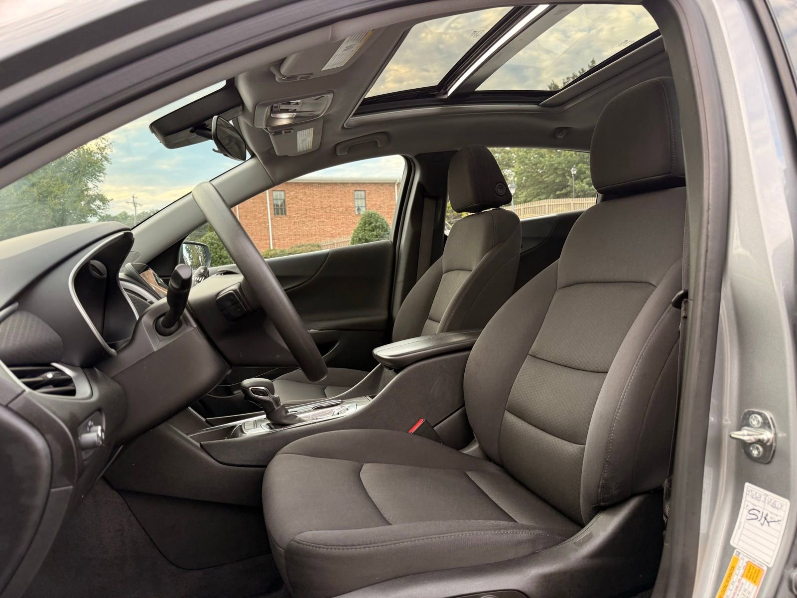 Used 2024 Chevrolet Malibu LT image 15