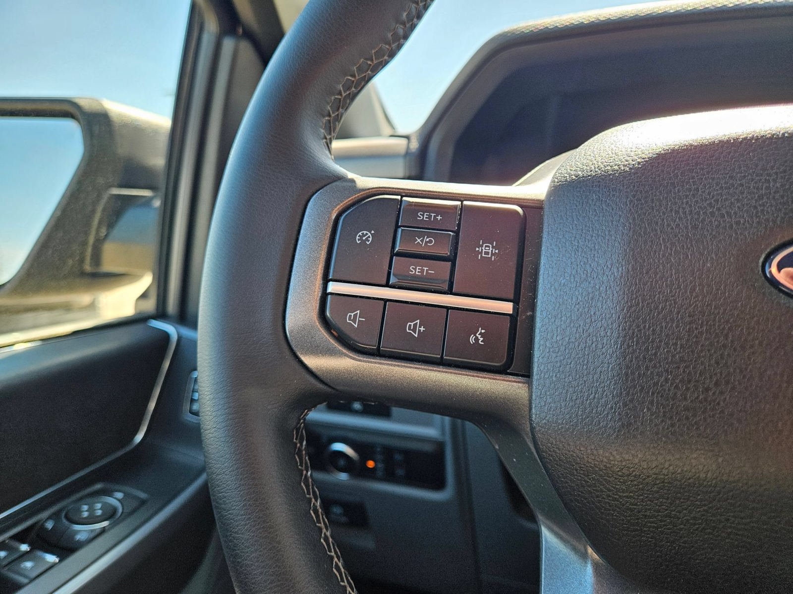 Used 2025 Ford F150 XLT w/ Equipment Group 301A Standard AWD/4WD image 12