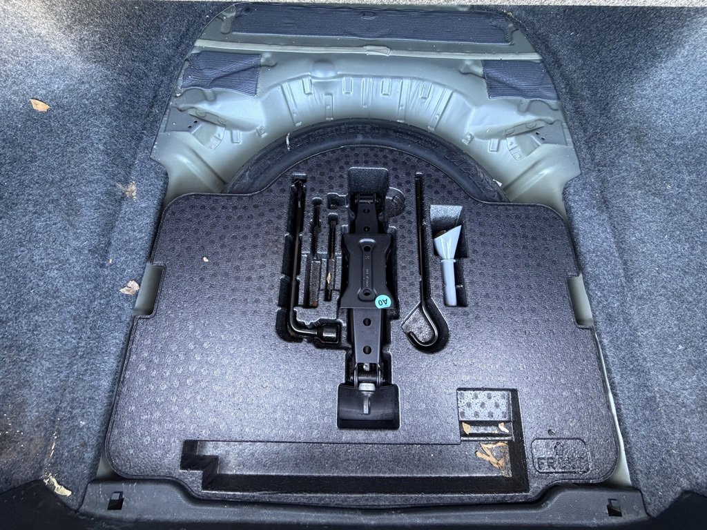 Used 2019 Honda Accord LX image 12