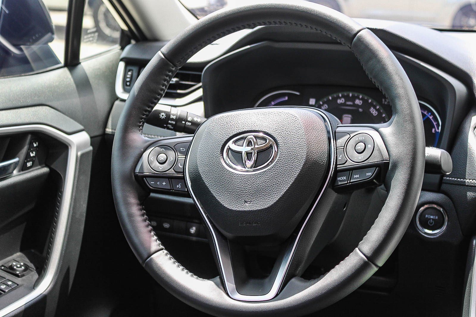 Certified 2025 Toyota RAV4 XLE Premium w/ Weather Package AWD/4WD image 17