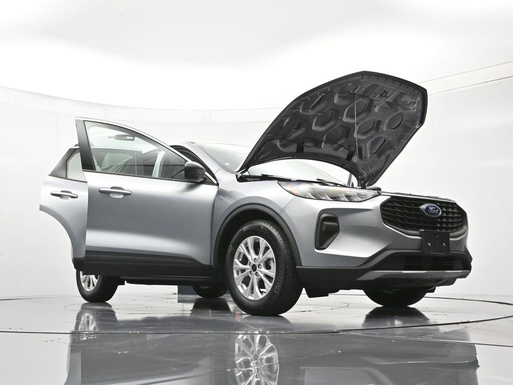 Used 2024 Ford Escape Active image 49