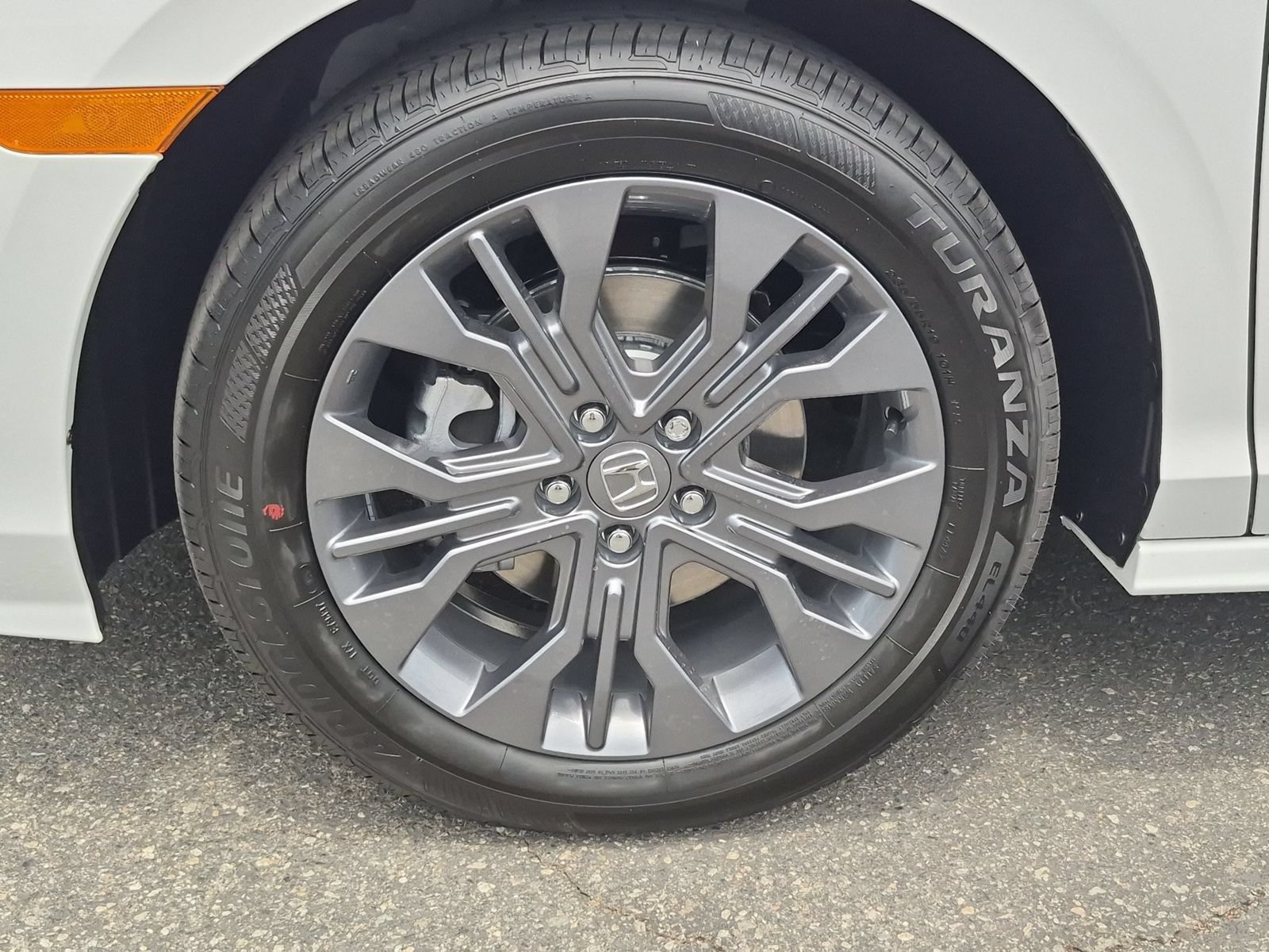 New 2026 Honda Odyssey Touring image 15