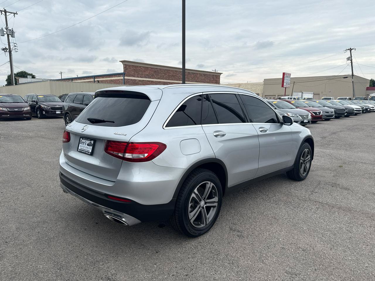 Used 2017 Mercedes-Benz GLC 300 4MATIC image 6