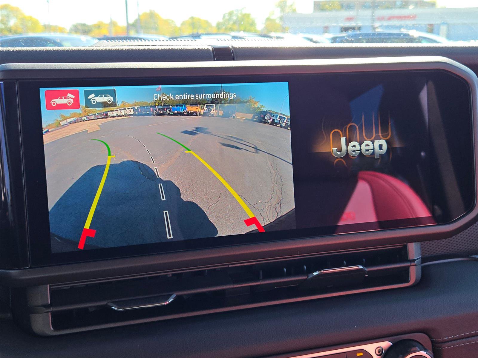 Used 2024 Jeep Wrangler Unlimited Rubicon 392 image 31