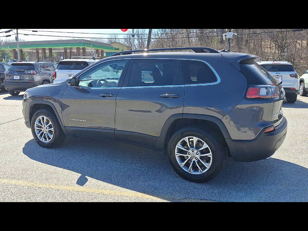Certified 2022 Jeep Cherokee Latitude Lux w/ Mopar Interior Package image 35