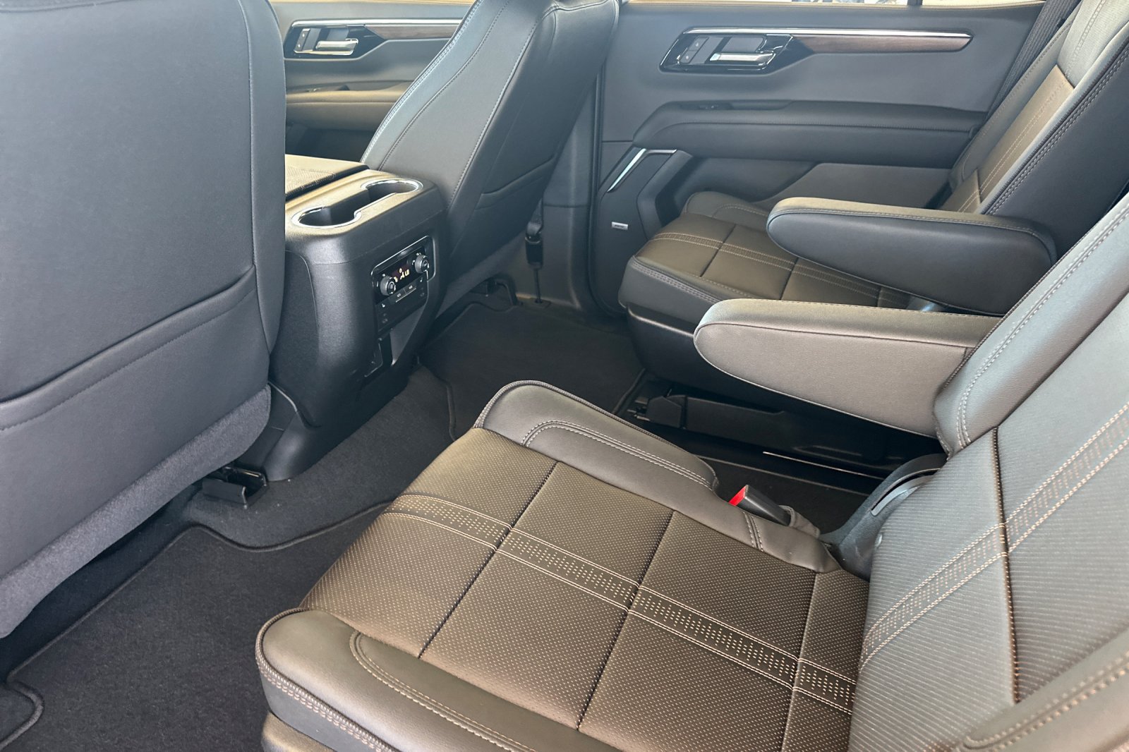 New 2026 Chevrolet Tahoe High Country RWD image 13