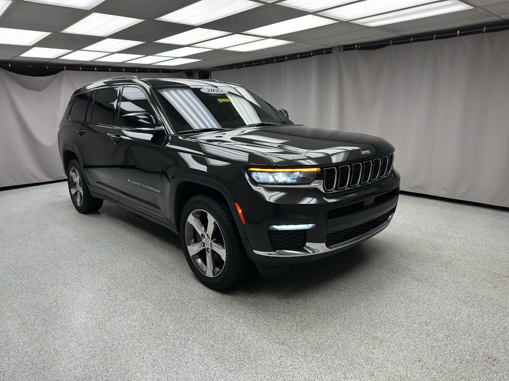 Used 2022 Jeep Grand Cherokee L Limited AWD/4WD image 17