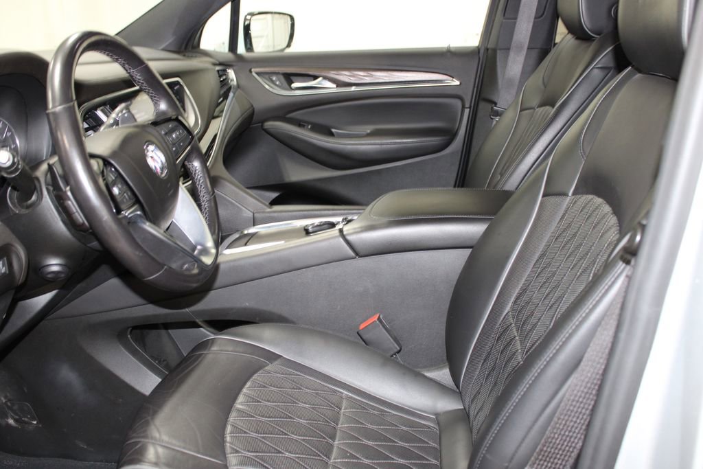 Used 2022 Buick Enclave Avenir w/ Avenir Technology Package image 12