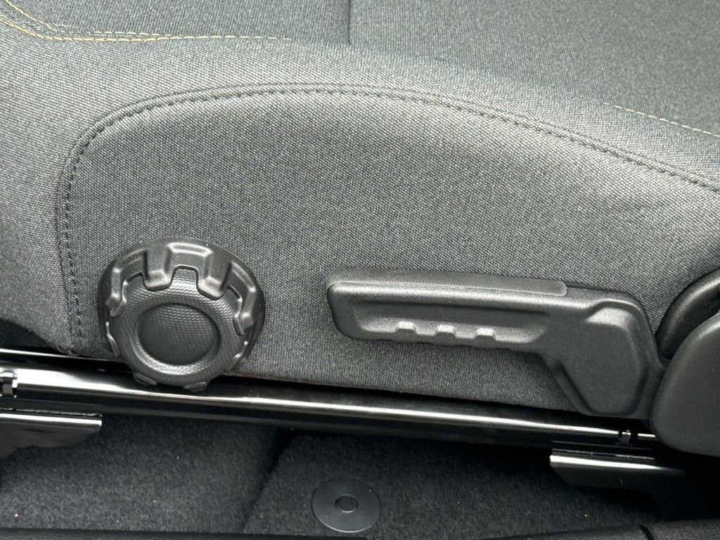 New 2026 Jeep Gladiator Sport AWD/4WD image 23