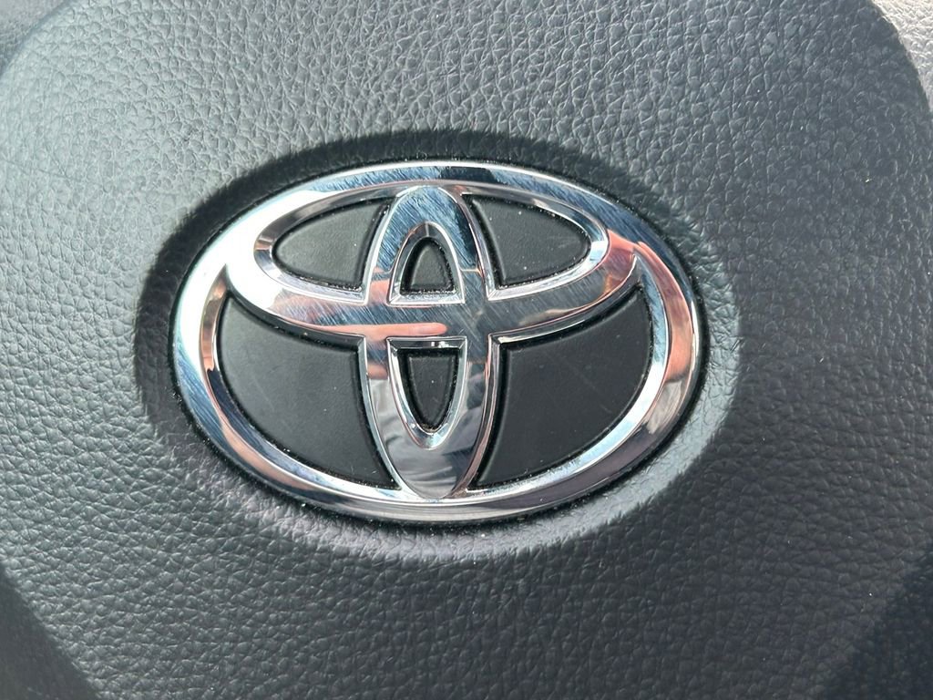 Used 2024 Toyota Corolla Cross XSE image 36