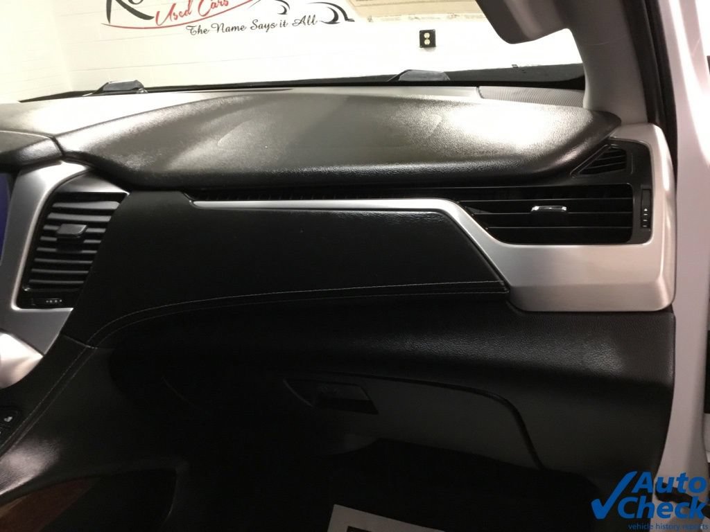Used 2017 GMC Yukon SLT AWD/4WD image 46