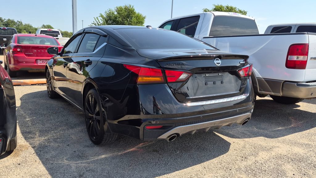 Used 2022 Nissan Altima 2.5 SR w/ Midnight Edition Package AWD/4WD image 5