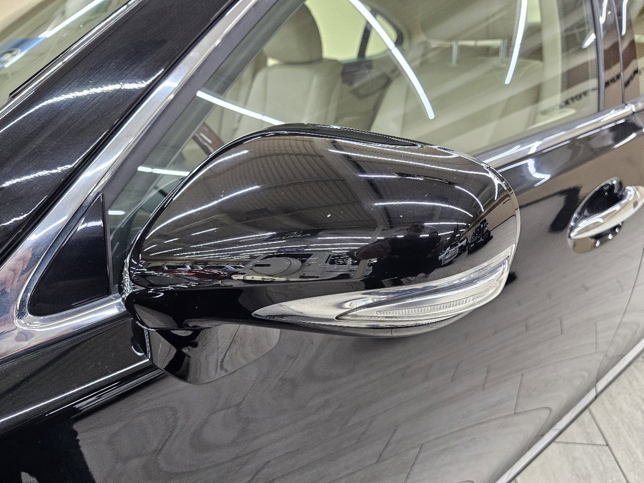 Used 2012 Lexus LS 460 Luxury image 12