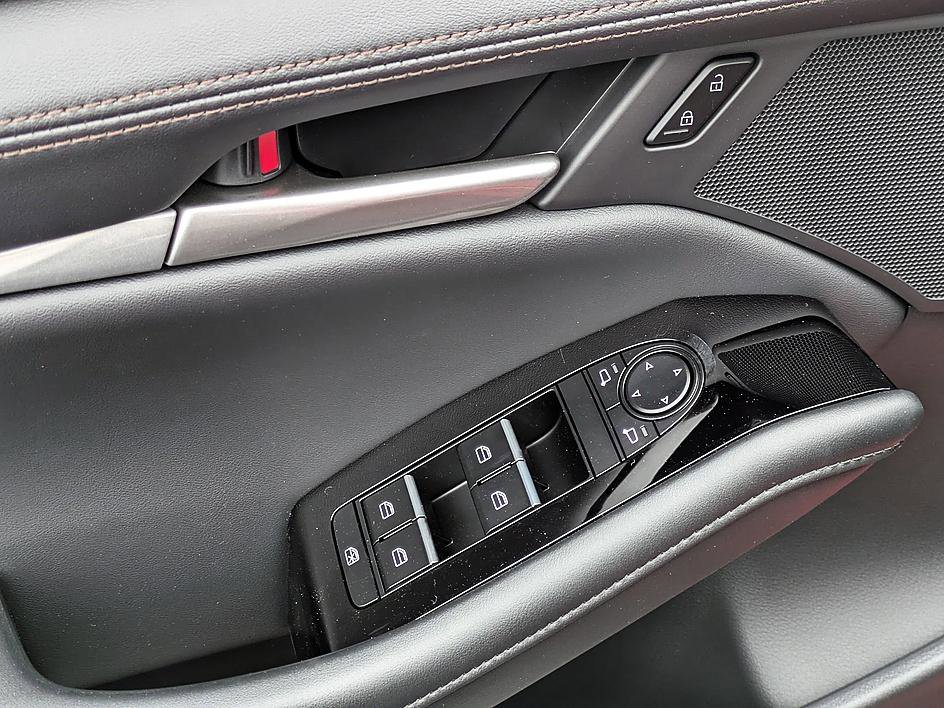 New 2026 MAZDA MAZDA3 2.5 S Sedan w/ Preferred Pkg image 12