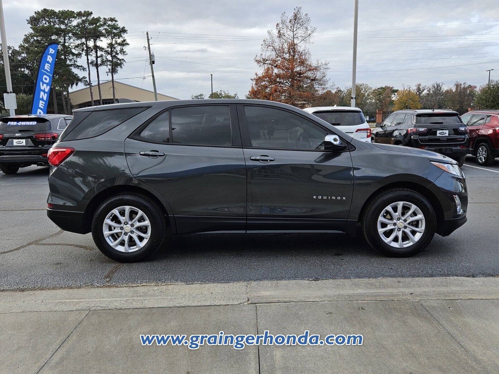 Used 2020 Chevrolet Equinox LS image 6