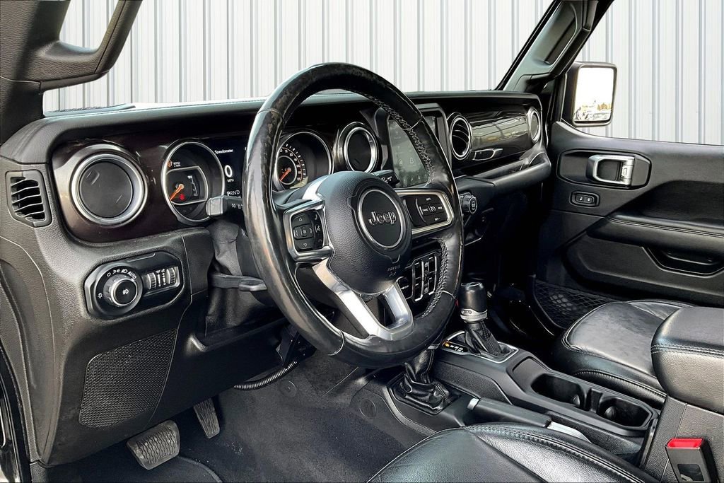 Used 2019 Jeep Wrangler Unlimited Sahara w/ Dual Top Group image 17