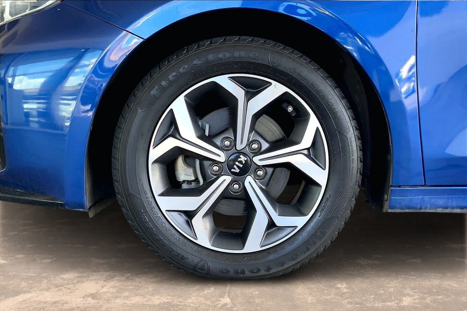 Used 2020 Kia Forte LXS FWD image 8