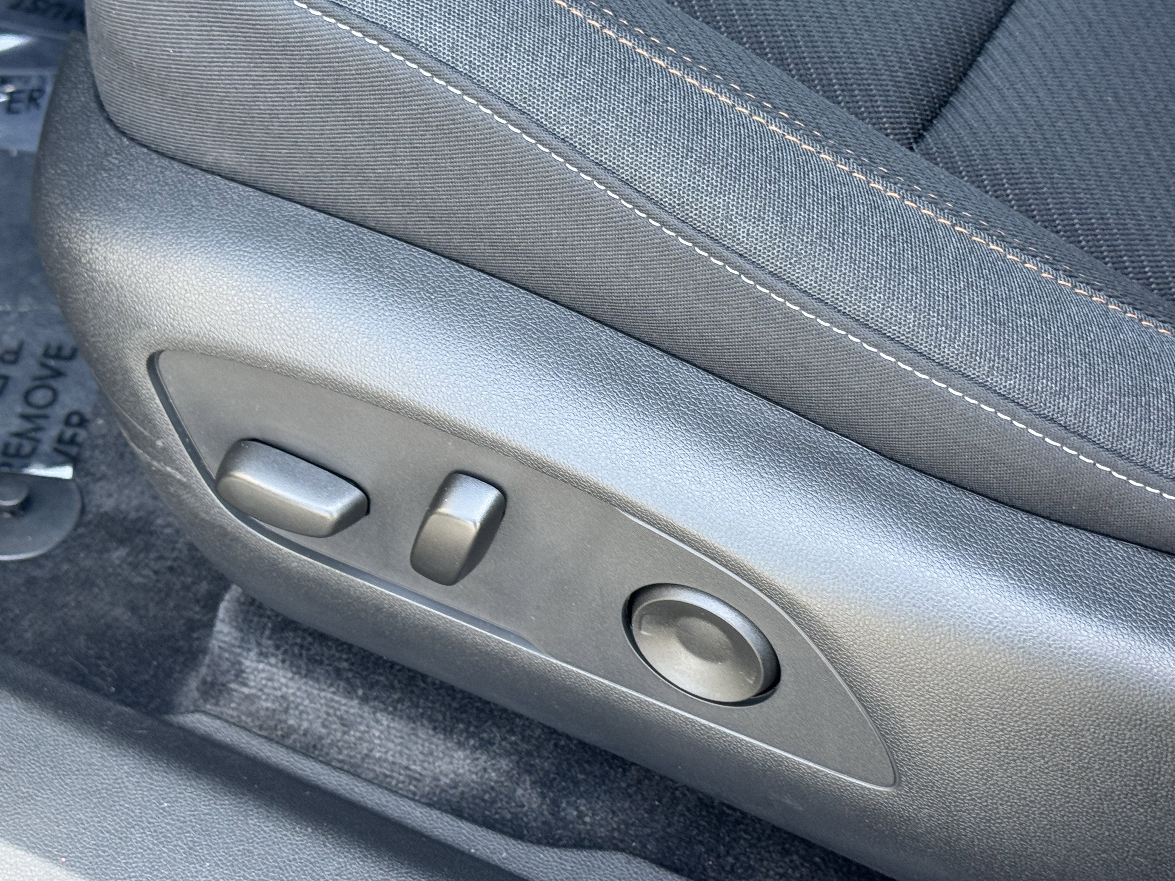 Used 2025 Honda Prologue EX image 16