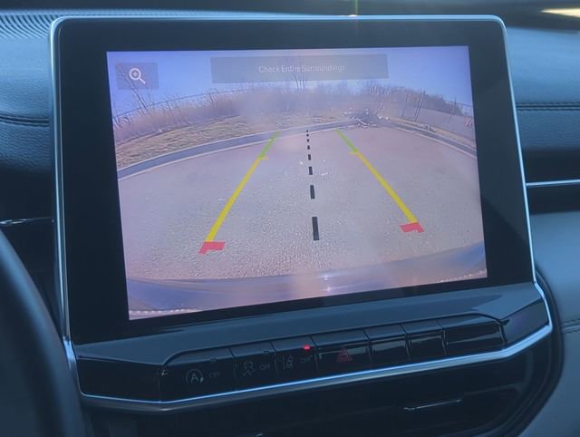 Used 2022 Jeep Compass Limited w/ Sun and Sound Group image 18