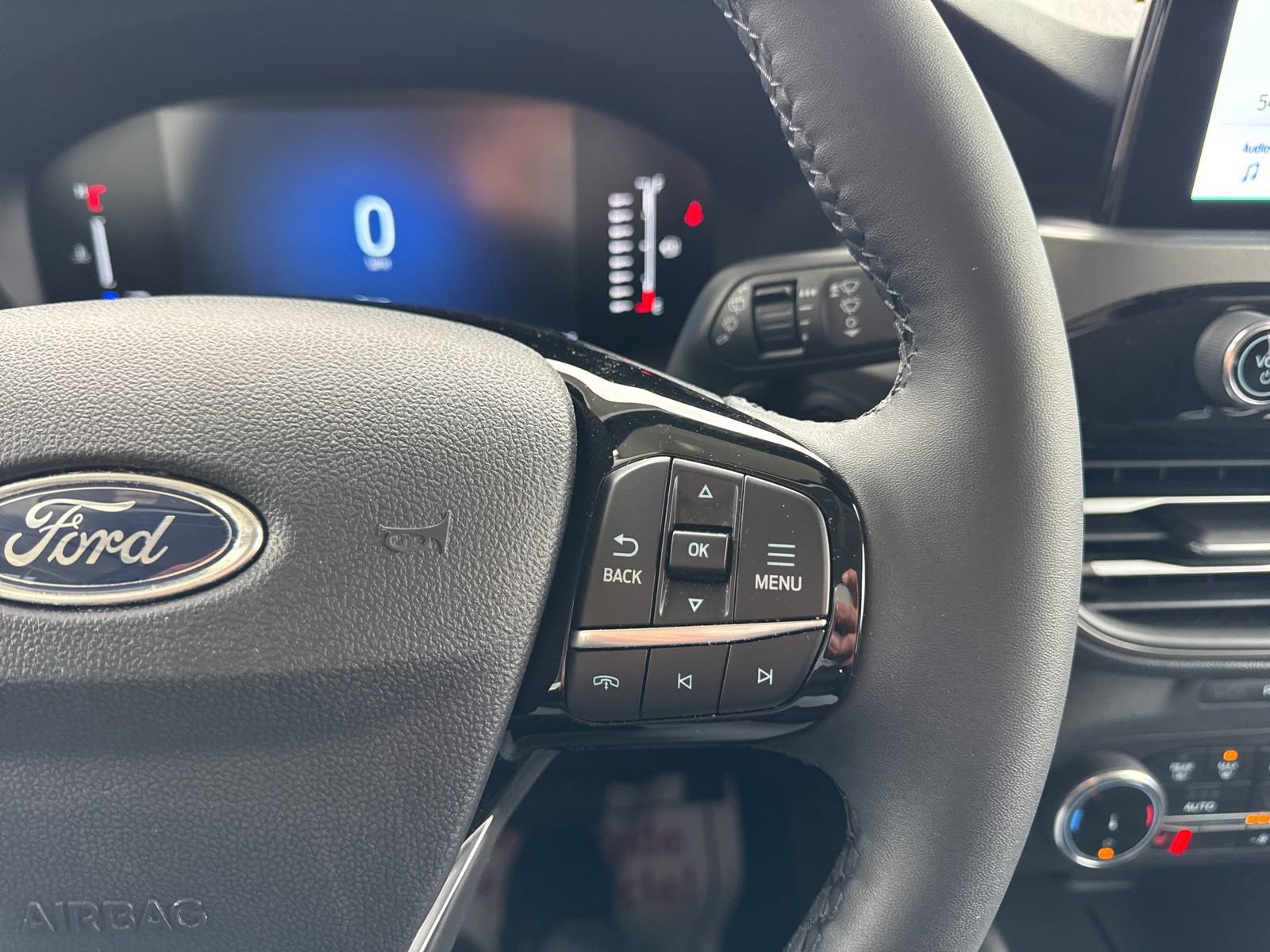 Certified 2023 Ford Escape Active w/ Cold Weather Package image 27