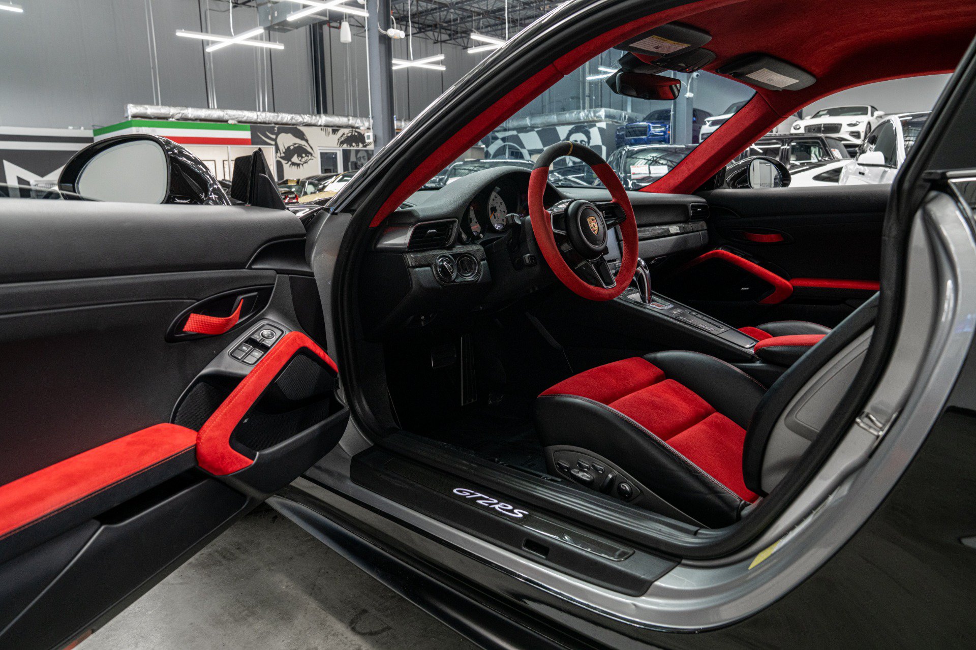 Used 2018 Porsche 911 GT2 RS RWD image 23
