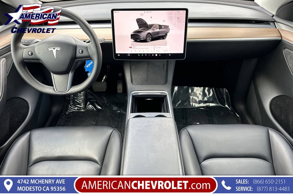 Used 2025 Tesla Model Y Long Range RWD image 17
