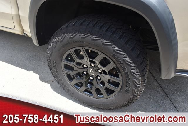 Used 2024 Chevrolet Colorado Trail Boss w/ Advanced Trailering Package AWD/4WD image 14
