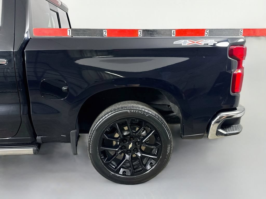 Used 2023 Chevrolet Silverado 1500 LTZ w/ LTZ Convenience Package II AWD/4WD image 34
