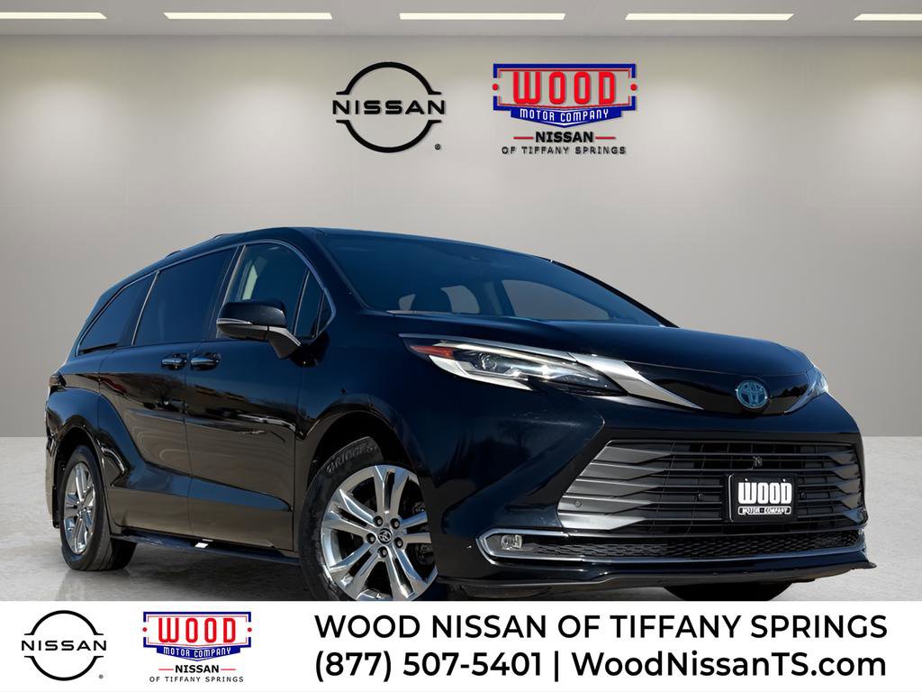 Used 2023 Toyota Sienna Platinum