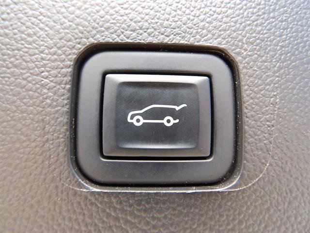 Certified 2022 Chevrolet Traverse LT w/ LT Premium Package FWD image 34