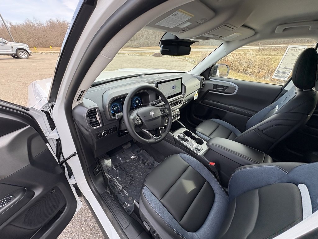 New 2025 Ford Bronco Sport Outer Banks w/ Outer Banks Tech Package+ image 32