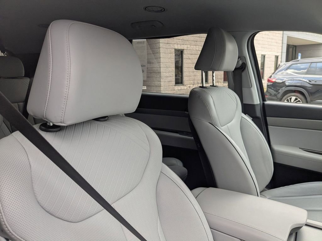 Used 2025 Hyundai Palisade SEL image 30
