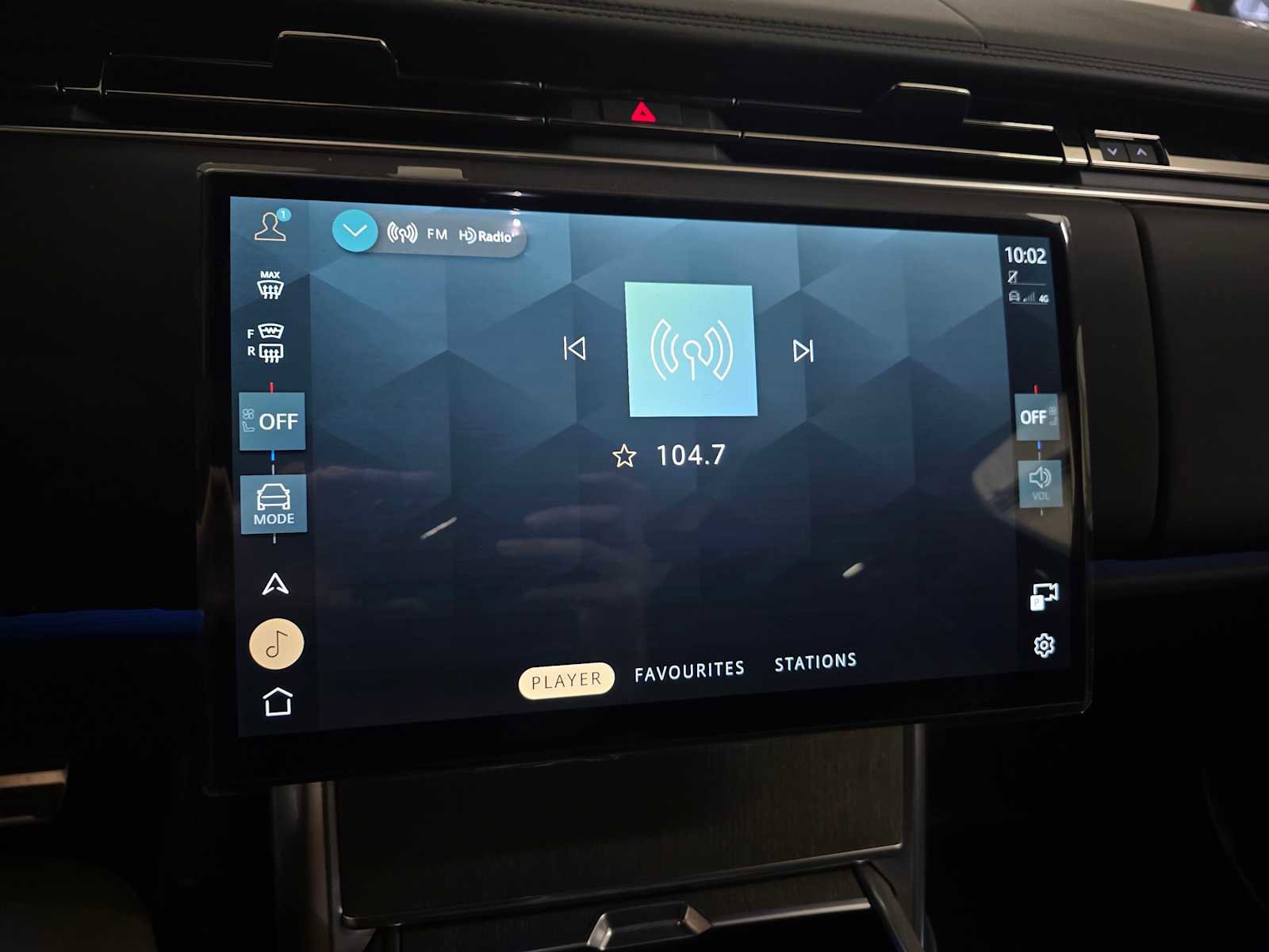 New 2026 Land Rover Range Rover SV image 29