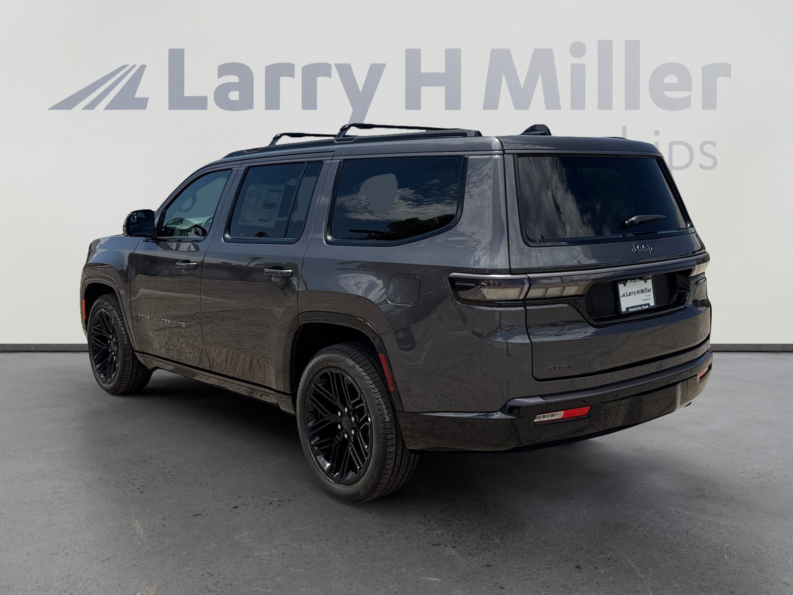 New 2026 Jeep Grand Wagoneer Limited AWD/4WD image 3