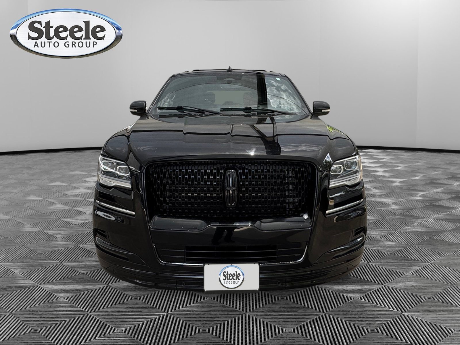 Used 2023 Lincoln Navigator Reserve AWD/4WD image 8