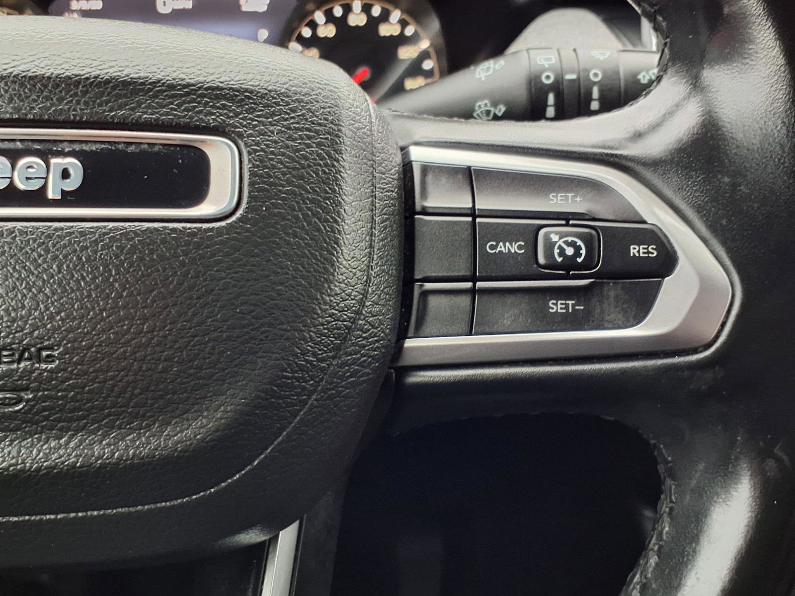 Used 2022 Jeep Compass Latitude AWD/4WD image 19