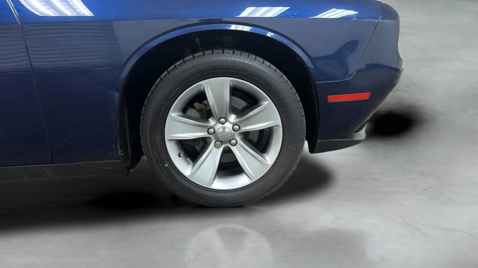 Used 2015 Dodge Challenger SXT RWD image 24