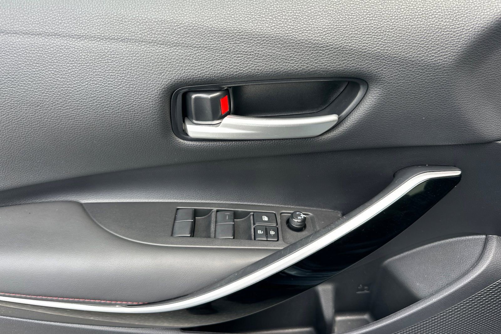 Certified 2024 Toyota Corolla XSE FWD image 11