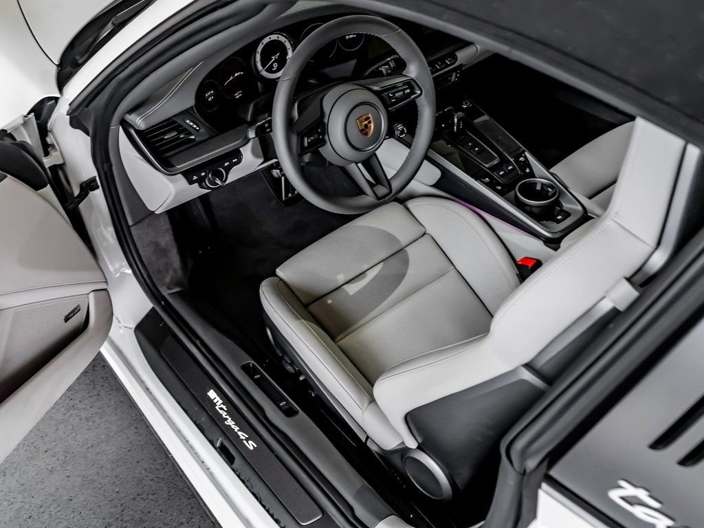 Certified 2024 Porsche 911 Targa 4S image 4