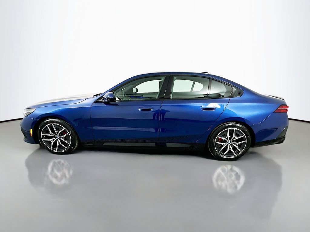 Used 2026 BMW i5 eDrive40 w/ M Sport Package image 8