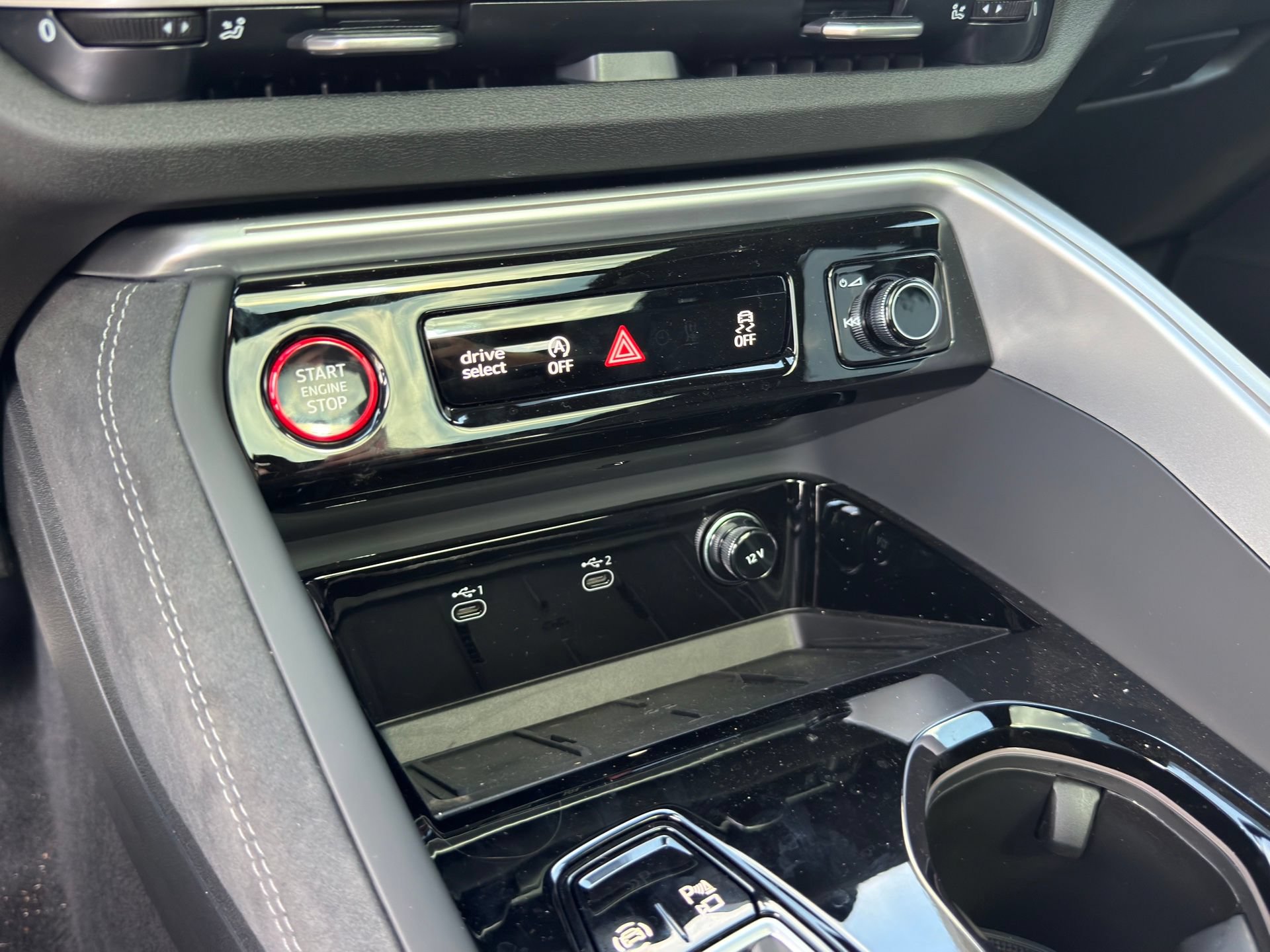 New 2026 Audi SQ5 Prestige AWD/4WD image 18