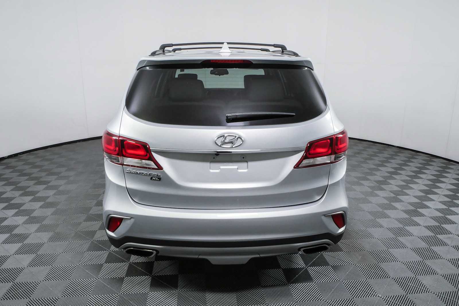 Used 2019 Hyundai Santa Fe XL SE FWD image 25